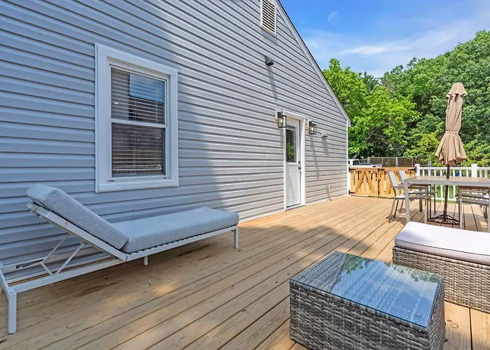Upscale Arlington Retreat - Private Casita - Arcade