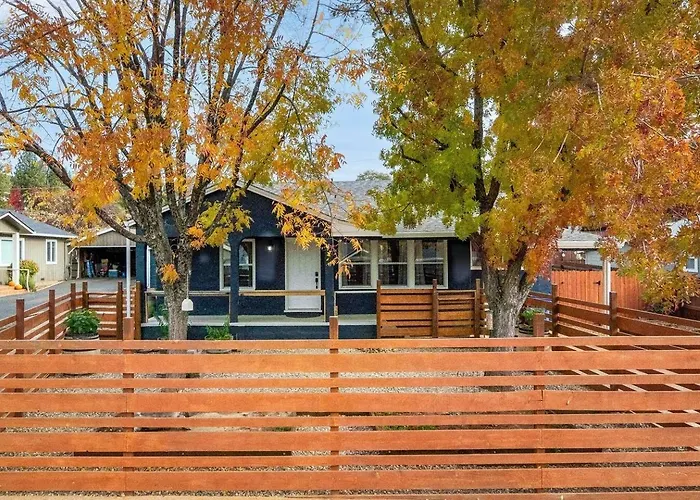 Vintage Vine House