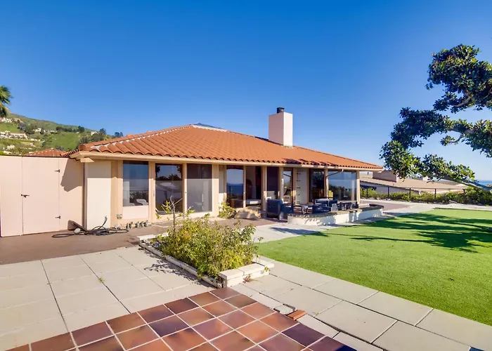 Unobstructed View! Home On Malibu Hilltop W/ Sauna