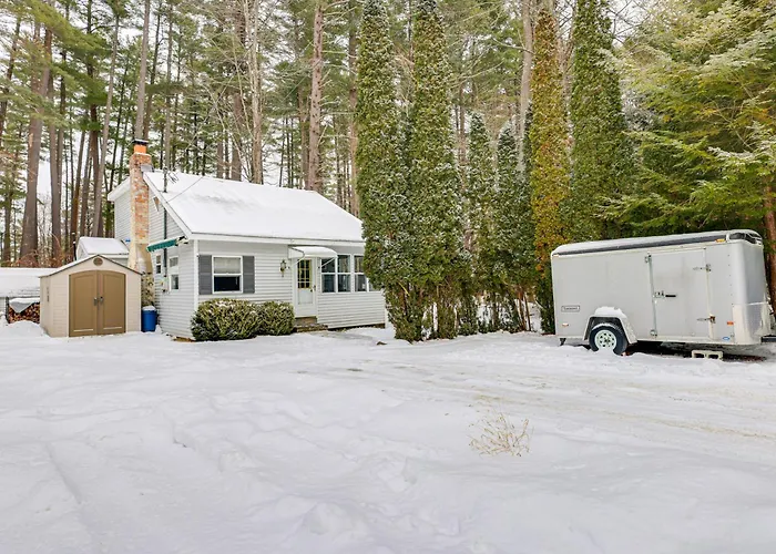 Walk To Lake George Beach: Quiet Family Retreat