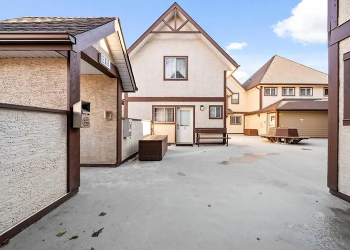 Charming Condo In The Heart Of Canmore