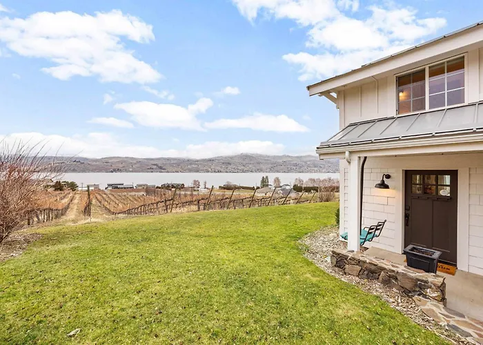 Fielding Hills Winery Guest House