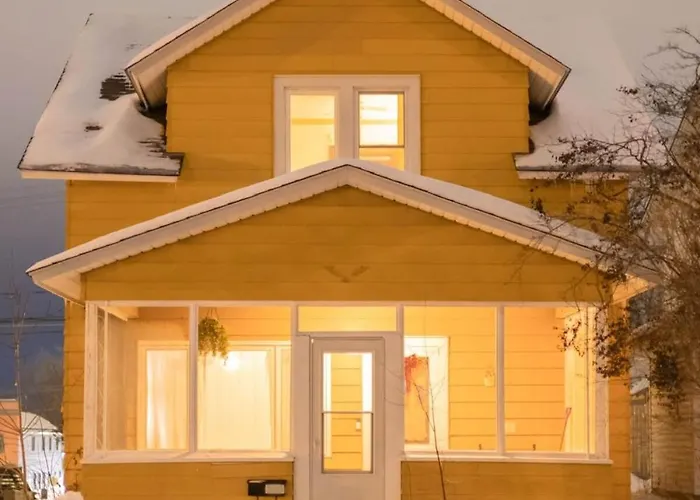 Ely Camp Haus - Vintage Home In Downtown Ely