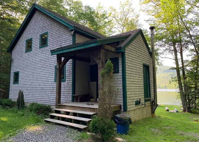 Quiet Lake Home 3 Mi From Camden!