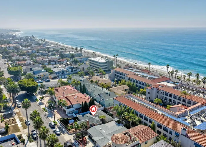 Coastal Cottage Steps From The Sand | Walk To Carlsbad Village, Dog-Friendly