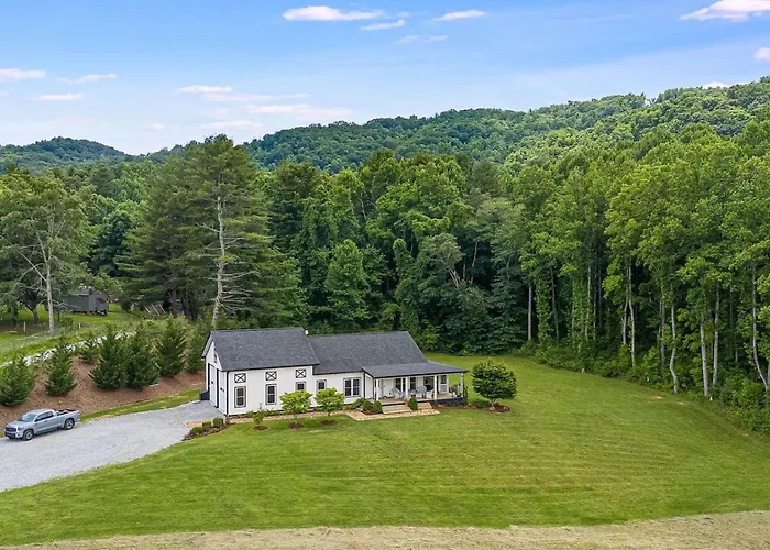Friendswood - Quaint Home On Horse Farm, Gorgeous Views!