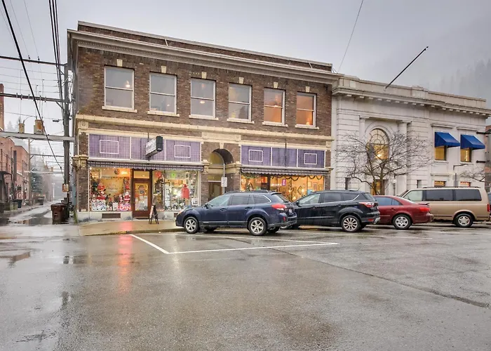 Ski & Explore! Charming Downtown Wallace Condo