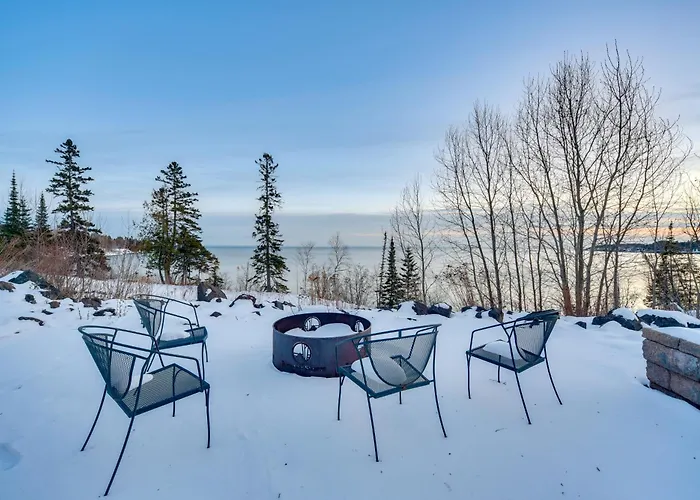 Pool Access: North Shore Gem Near Beaches & Trails