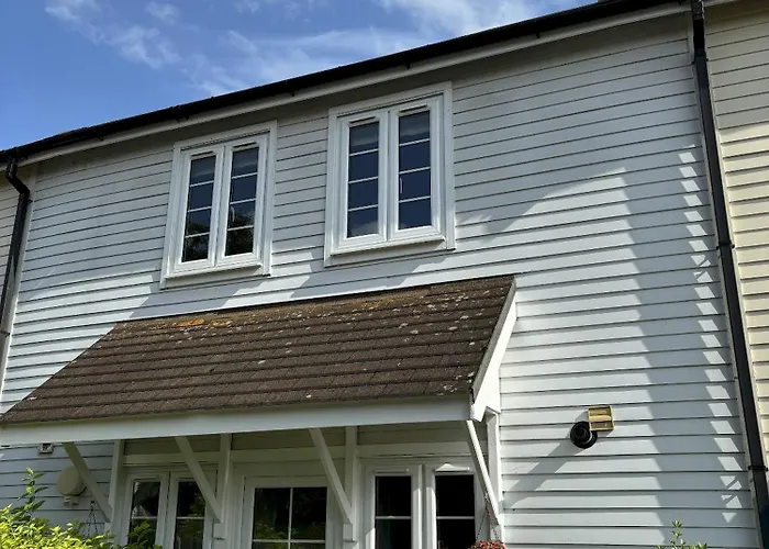 Lakefront Lodge W Sup & Fishing Access Cotswolds