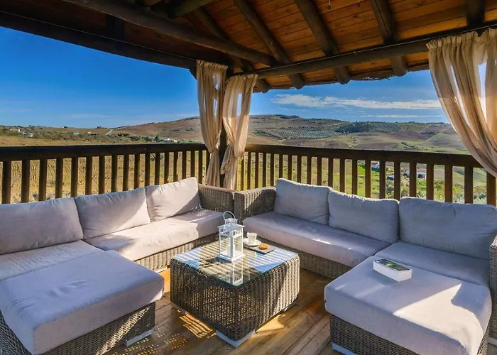 Finca del Rio Antequera - La Higuera by Ruralidays