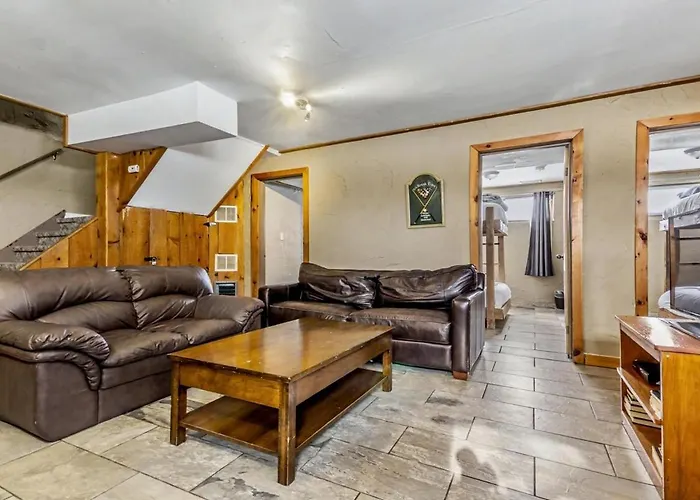 Mountain View-Backyard-Air-Conditioning-Bbq-15Mins Walk Blue Mountain Village