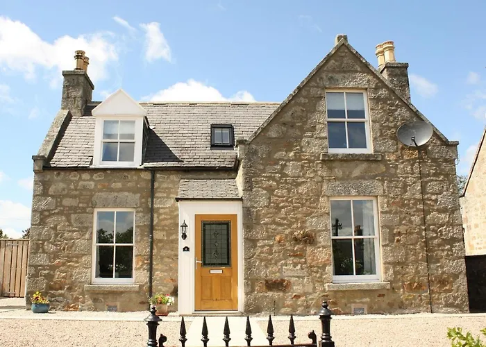 2 Bed In Huntly Oc-Ab171