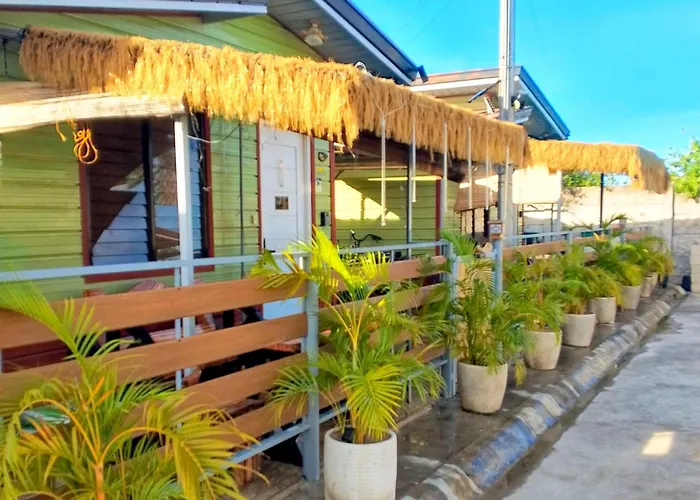 Olango Island - S&E-2 Tiny Guest House Fully Furnished With Hot Shower, Washer, Wi-Fi, Netflix & King-Size Bed