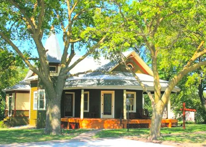 Gorgeous Vacation Rental For A Country Getaway Near Grand Island, Nebraska