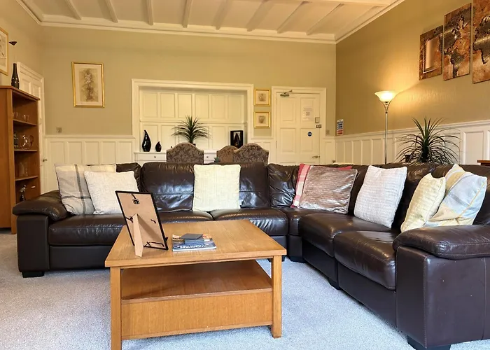 Rossal House Apartments