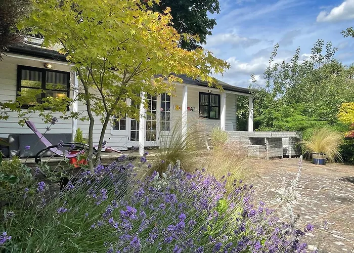 Sailaway Holiday Cottage