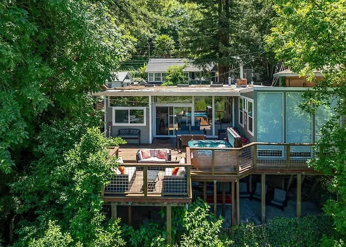 River View Lodge - Hot Tub And Tastings Included