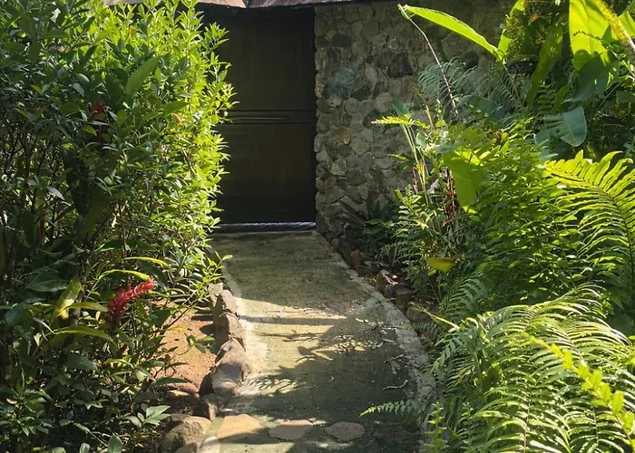 Luxury Ocean View Villa, Savusavu Bay, Blue Bayou Bure With Starlink