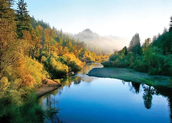 Riverfront Getaway With Wine Tastings Included