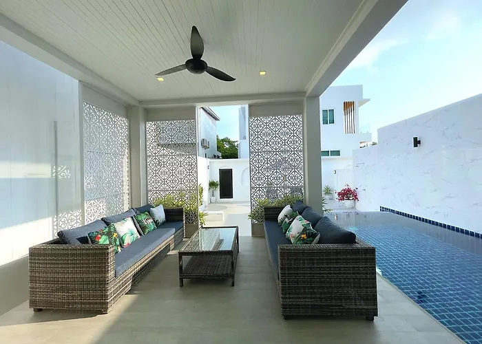 Koh Chang Luxury Pool Villas