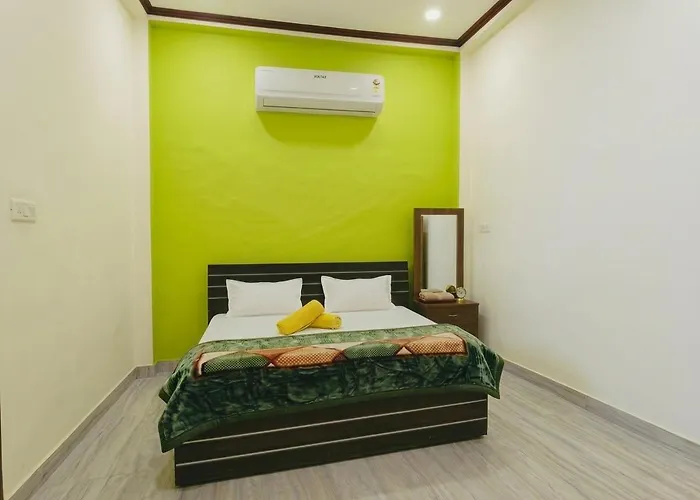 Om Home Stay 3Bhk