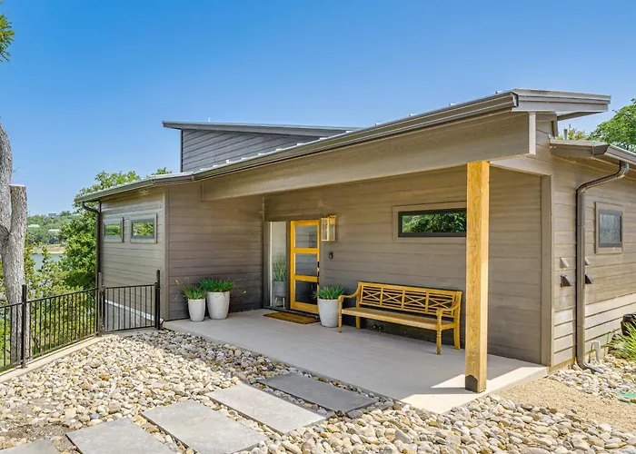 Waterfront Getaway On Lake Buchanan W/ Fire Pit!