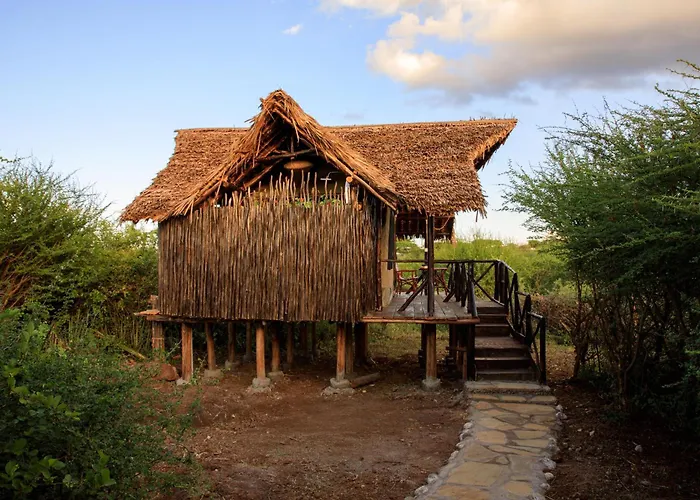 Olemayian Amboseli Cottages