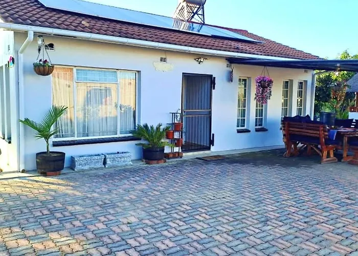 2Bed-4Guests-Garden-Nearcentre&Attractions