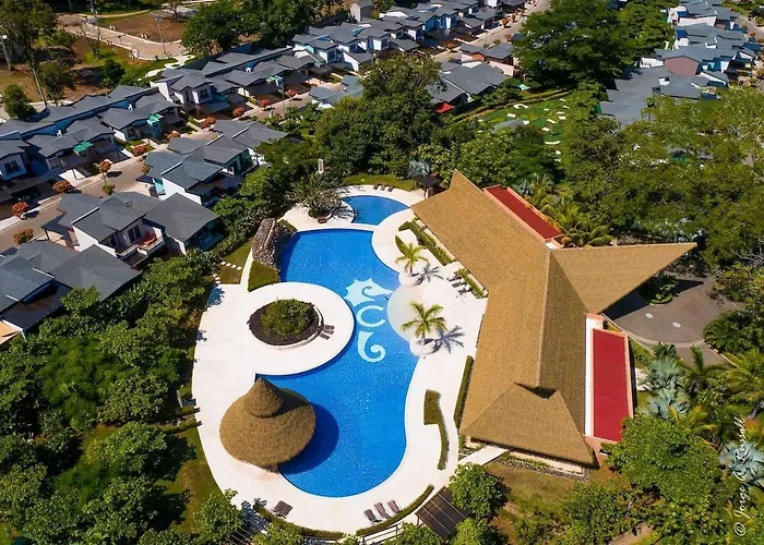 Upscale Tropical Retreat 4Br In Gated Resort
