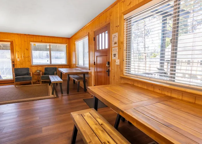 Lewis Cabin - Boat Dock - Lake Front - Sleeps 12
