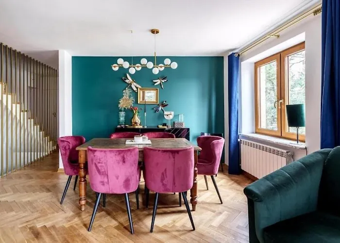 Golden Villa Saska Kepa Luxury Retreat With Garden & Design Interior