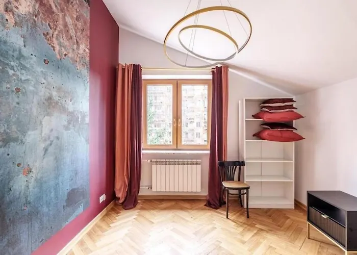Luxury Family Villa In The Heart Of Warsaw