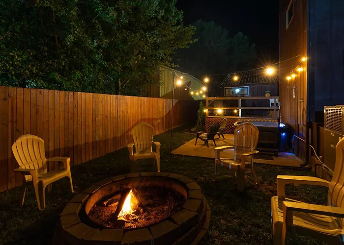 Hot Tub Firepit Corn Hole Bbq Game Room Spa Bath