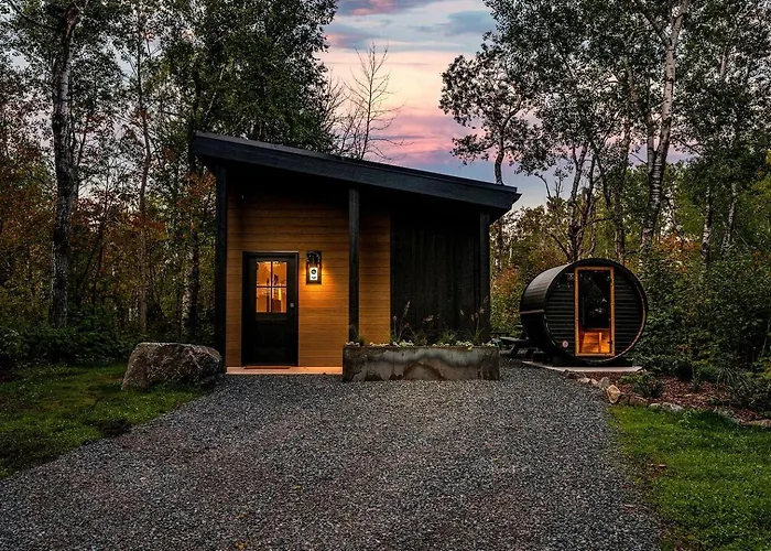 Gorgeous Cabin With Private Sauna For A Romantic Glamping Getaway In Duluth, Minnesota