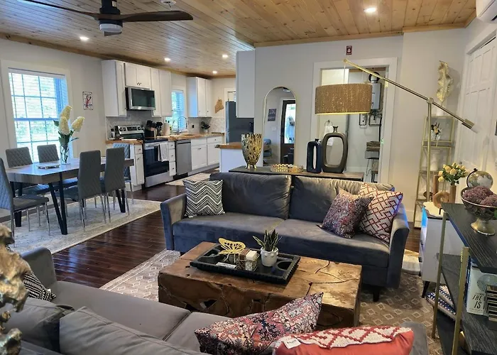 3 Bedroom Happy Cottage 15