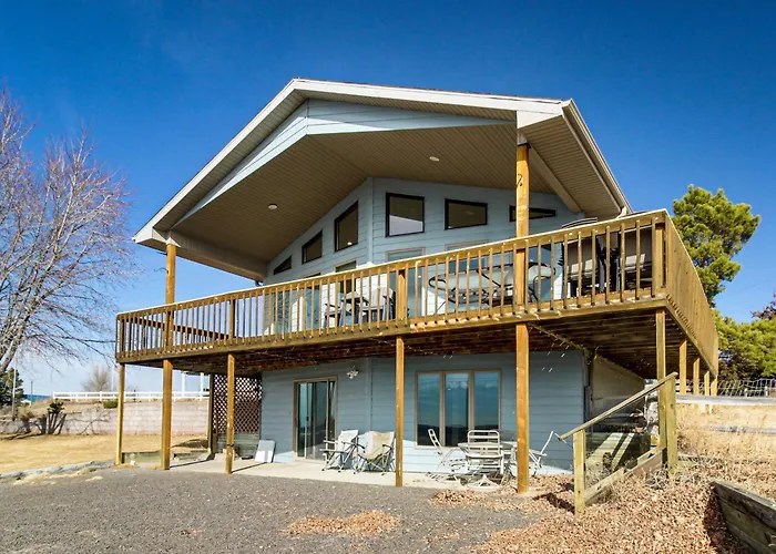 Deck W/ Lake Mac View! Spacious Family Retreat