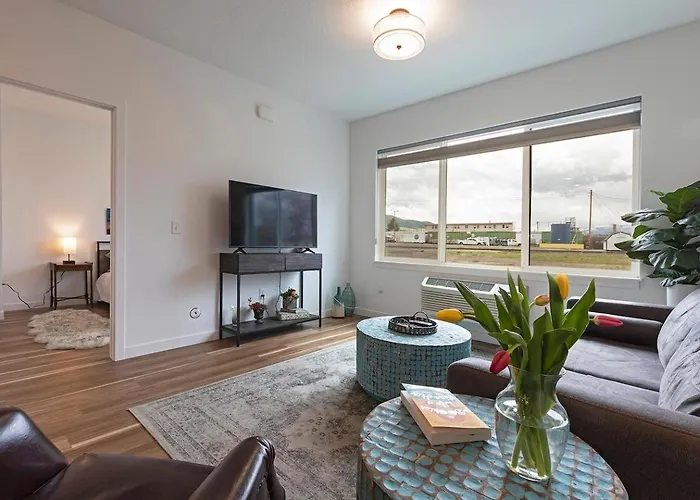 The Railway Flats 101