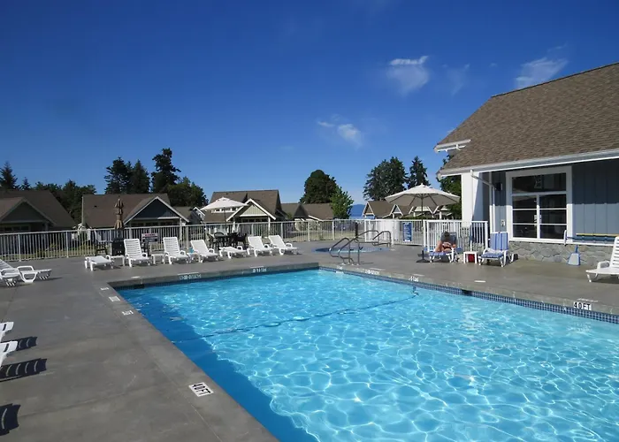 Qualicum Landing West Coast Cottage