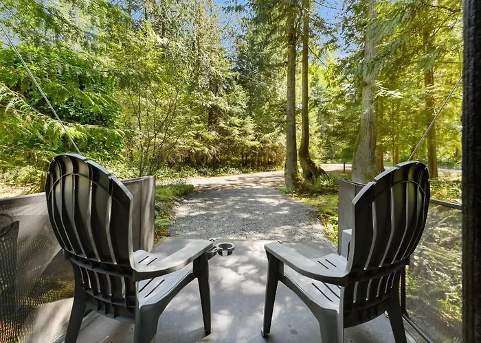 The "Waldorf Astoria Of Rvs" A Five-Star Forest Escape