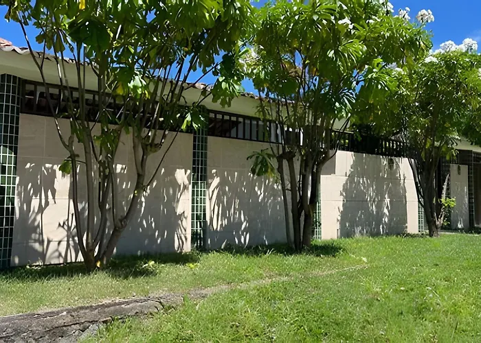 Casa em Enseada dos Corais com 04 quartos