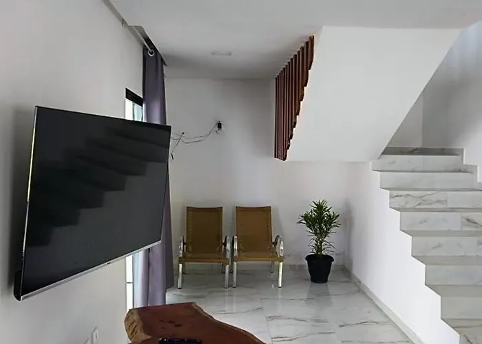Casa Moderna 4 quartos 4 suites a 120 metros da praia