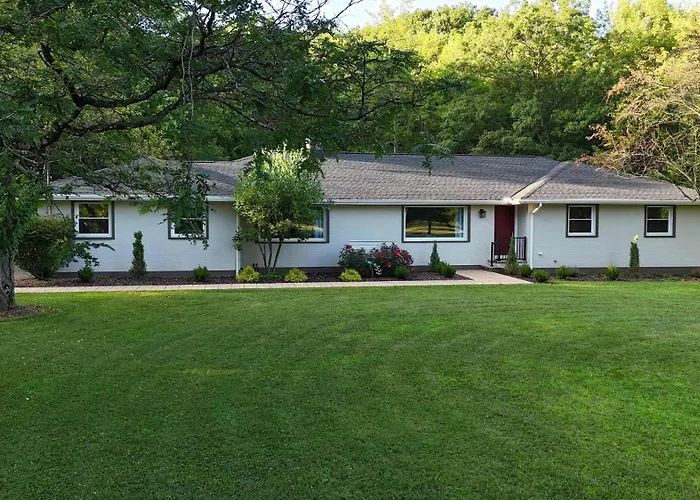 28649 Jackson Rd, Orange, Oh 44022