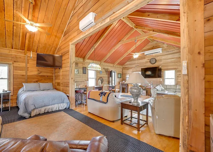Private Hot Tub! Country Retreat In West Virginia