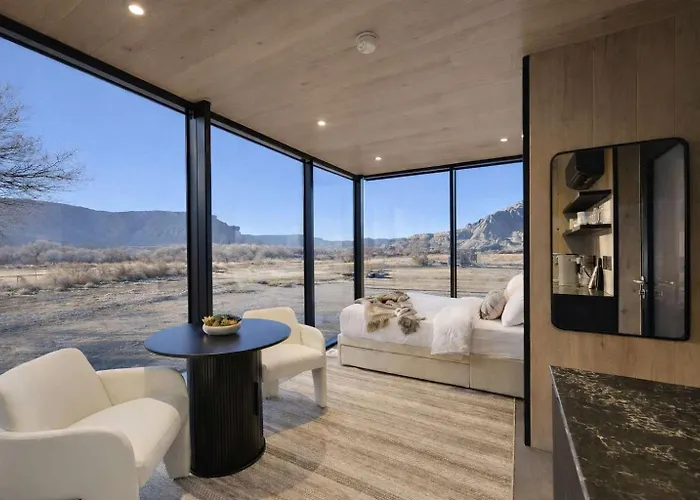 Capitol Reef Luxury Desert Retreat