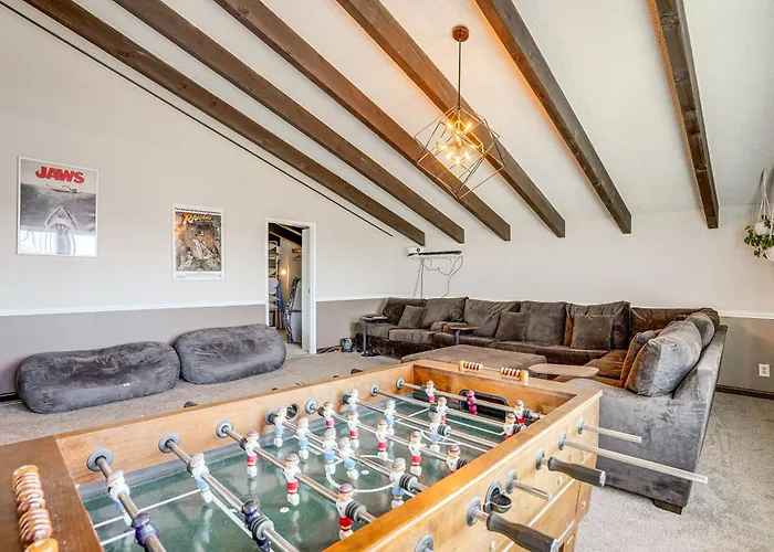 Bay Area Family Home W/ Indoor Pool + Game Room