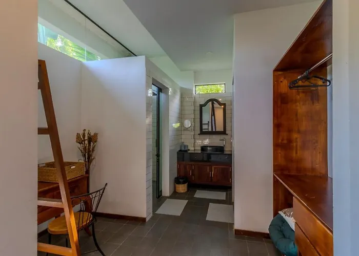Tropical 2Br Garden Pool Villa, Apple Music, Padel