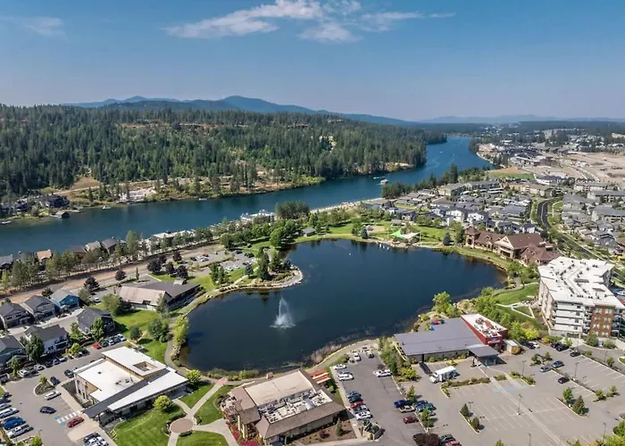 Your Downtown Playpad- Family Condo In Riverstone