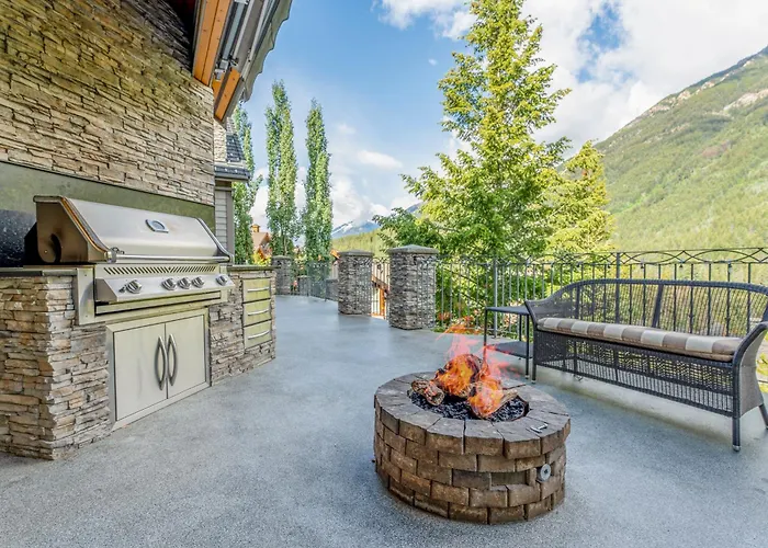 Eagle Lodge Pool & Private Hot Tub Ski In And Out