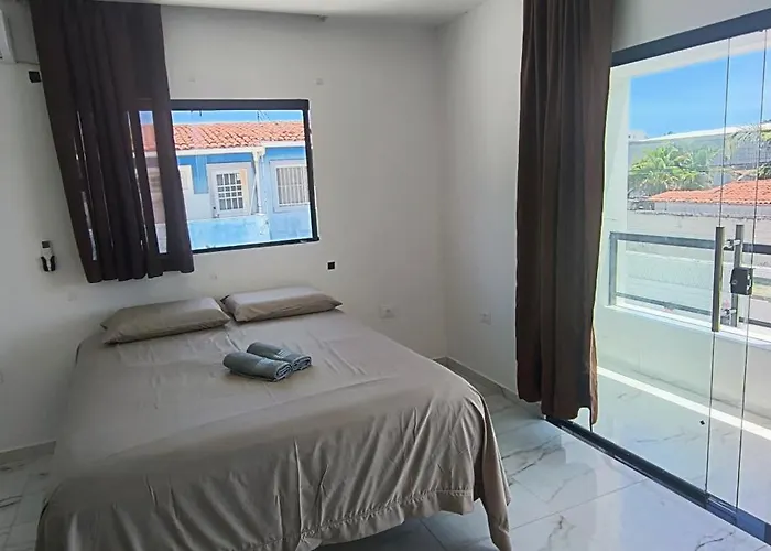 Casa Moderna 4 quartos 4 suites a 120 metros da praia