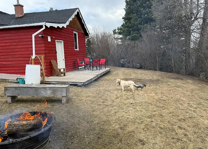 Ginger Bread Cabin, Robb, Alberta